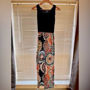 Maxi dress with pockets